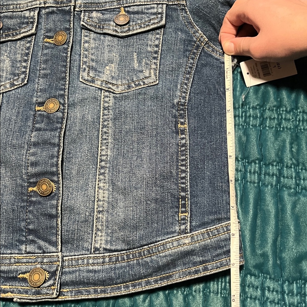 Classic Blue Gap Denim Jean Jacket - Picture 7 of 9